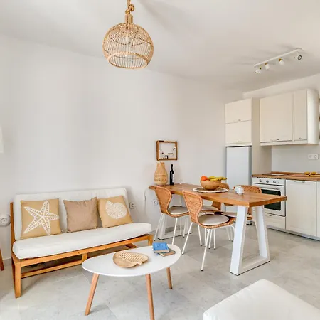 בית נופש Paros Sea View Eco - Aetherian Ciel Villas, Alia Mármara